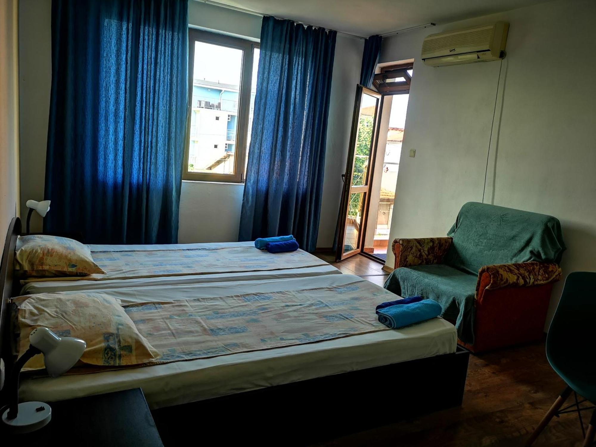 Paunovi Guest House Πριμόρσκο Δωμάτιο φωτογραφία