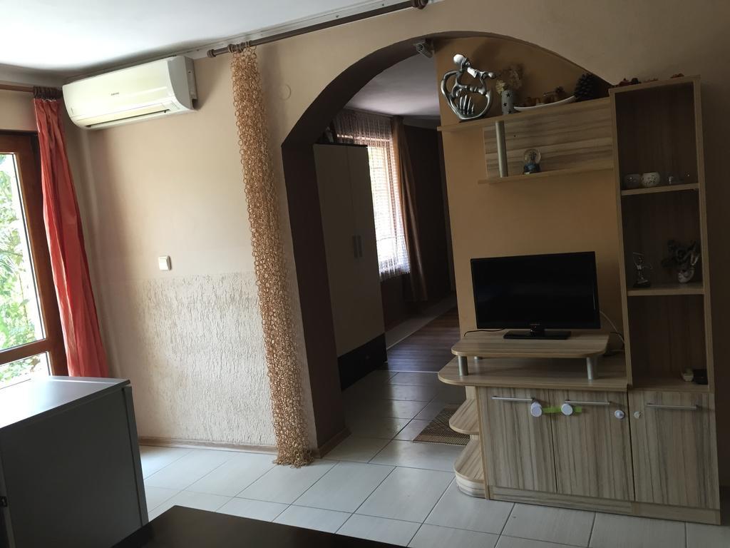 Paunovi Guest House Πριμόρσκο Εξωτερικό φωτογραφία